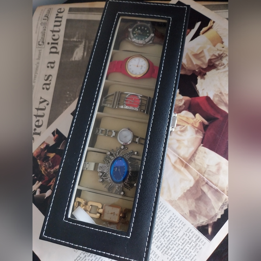 Watch Collection with Vibrant Colors - Picture 15 of 15